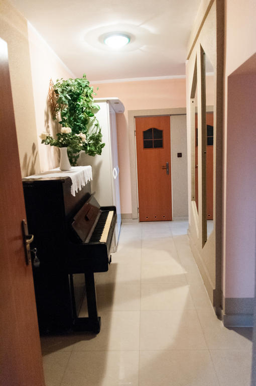 Uslugi Hotelarskie Las Vegas Międzyrzec Podlaski Eksteriør billede